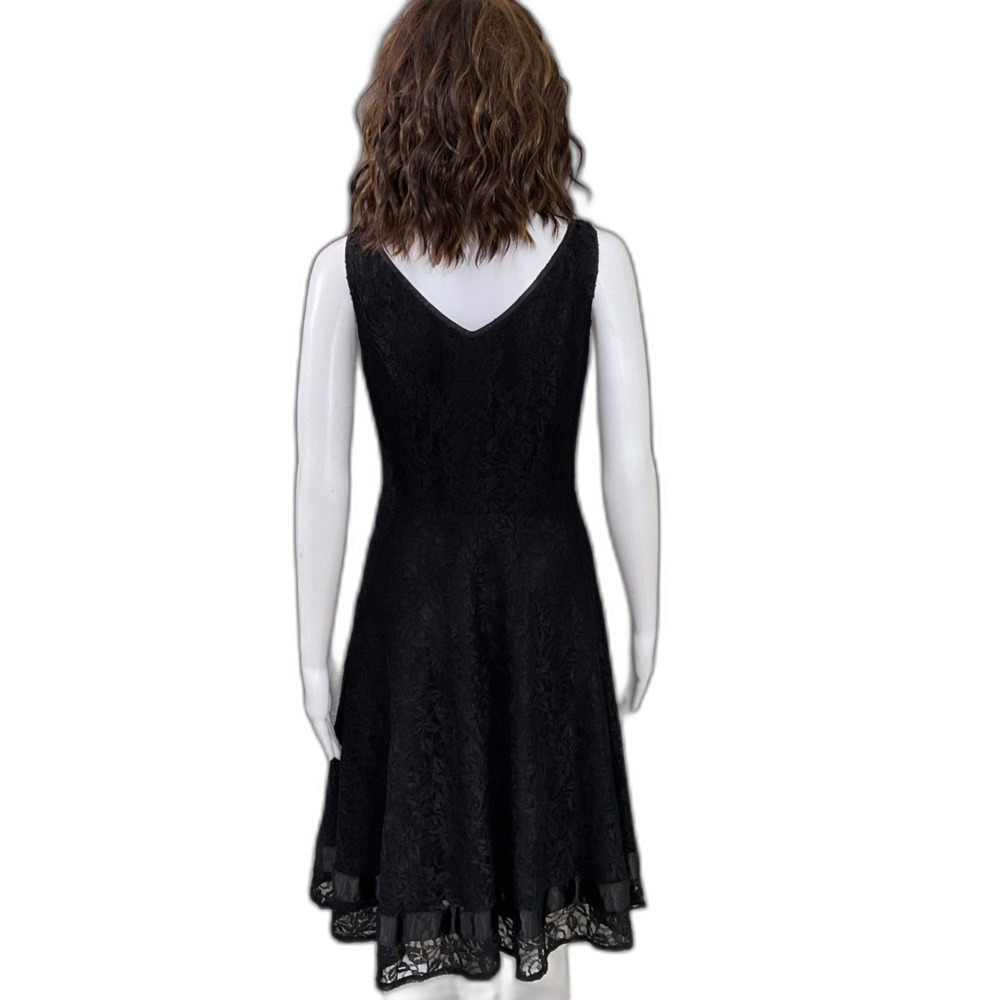 Tahari Petite V- Neck lace overlay fit n flare LBD Dress 4P Black sleeveless - Picture 3 of 11